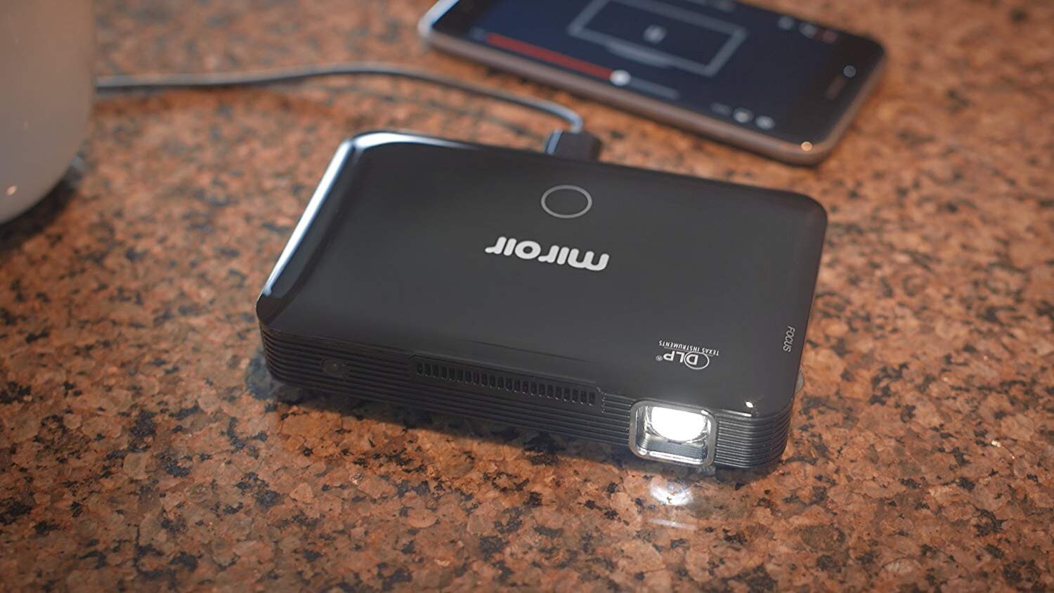 connecting miroir projector to laptop with hdmi